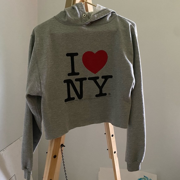 I ♥️ NY Gray Crop Hoodie size S - Picture 1 of 1